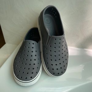 Native water shoes size 13 kids gray and white